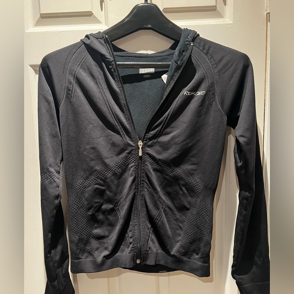 Reebok women’s M light running jacket - Picture 2 of 6